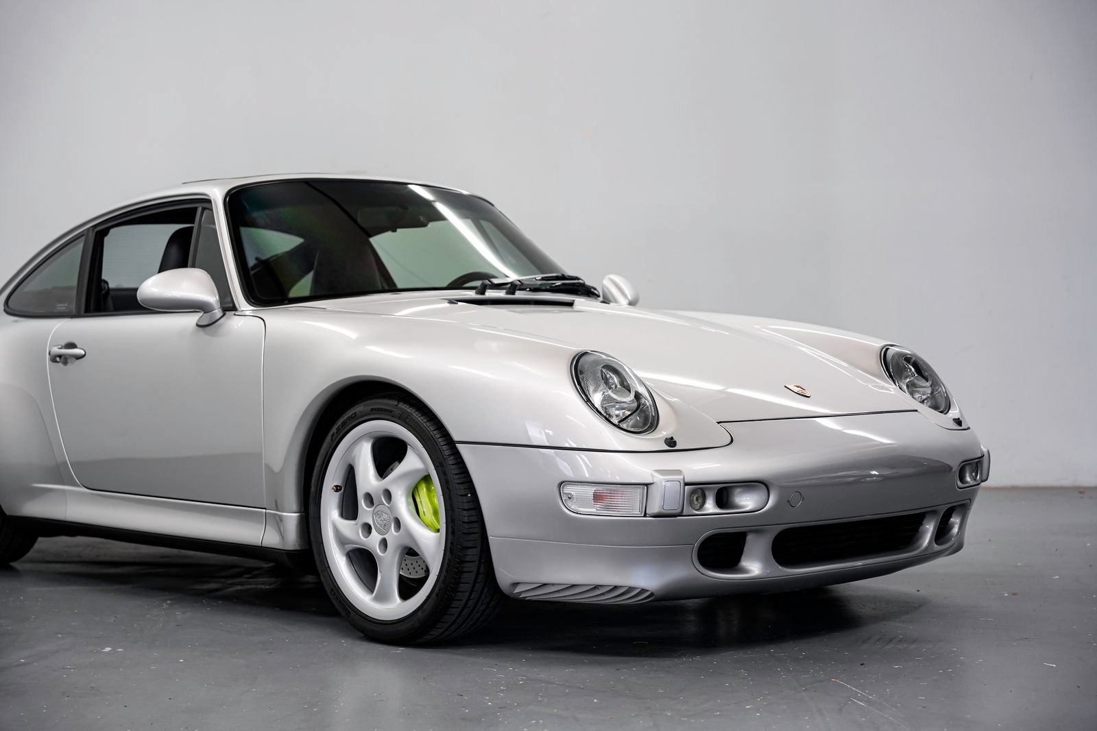 Used 1998 Porsche 911 Carrera S RWD image 39