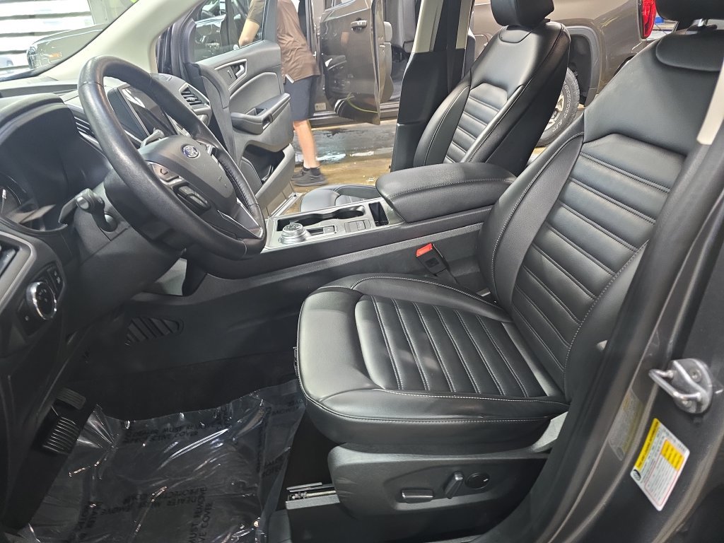 Used 2023 Ford Edge SEL w/ Convenience Package AWD/4WD image 17