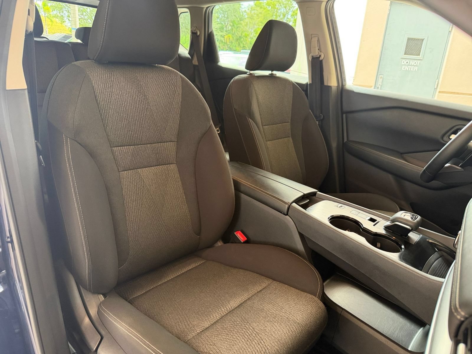 Used 2026 Nissan Rogue SV FWD image 31