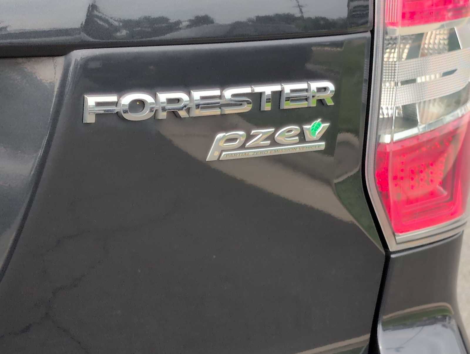 Used 2015 Subaru Forester 2.5i Premium w/ Protection Package #1 AWD/4WD image 13