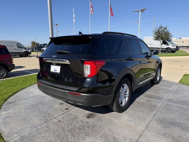 Used 2024 Ford Explorer XLT image 6