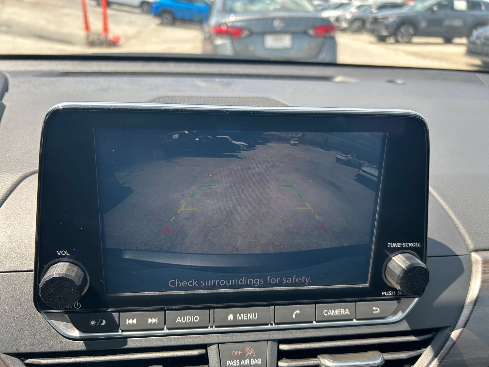 Used 2025 Nissan Altima 2.5 SV FWD image 16