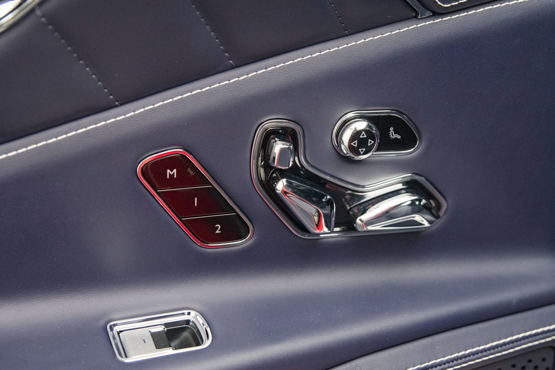 Used 2024 Bentley Flying Spur S V8 AWD/4WD image 34