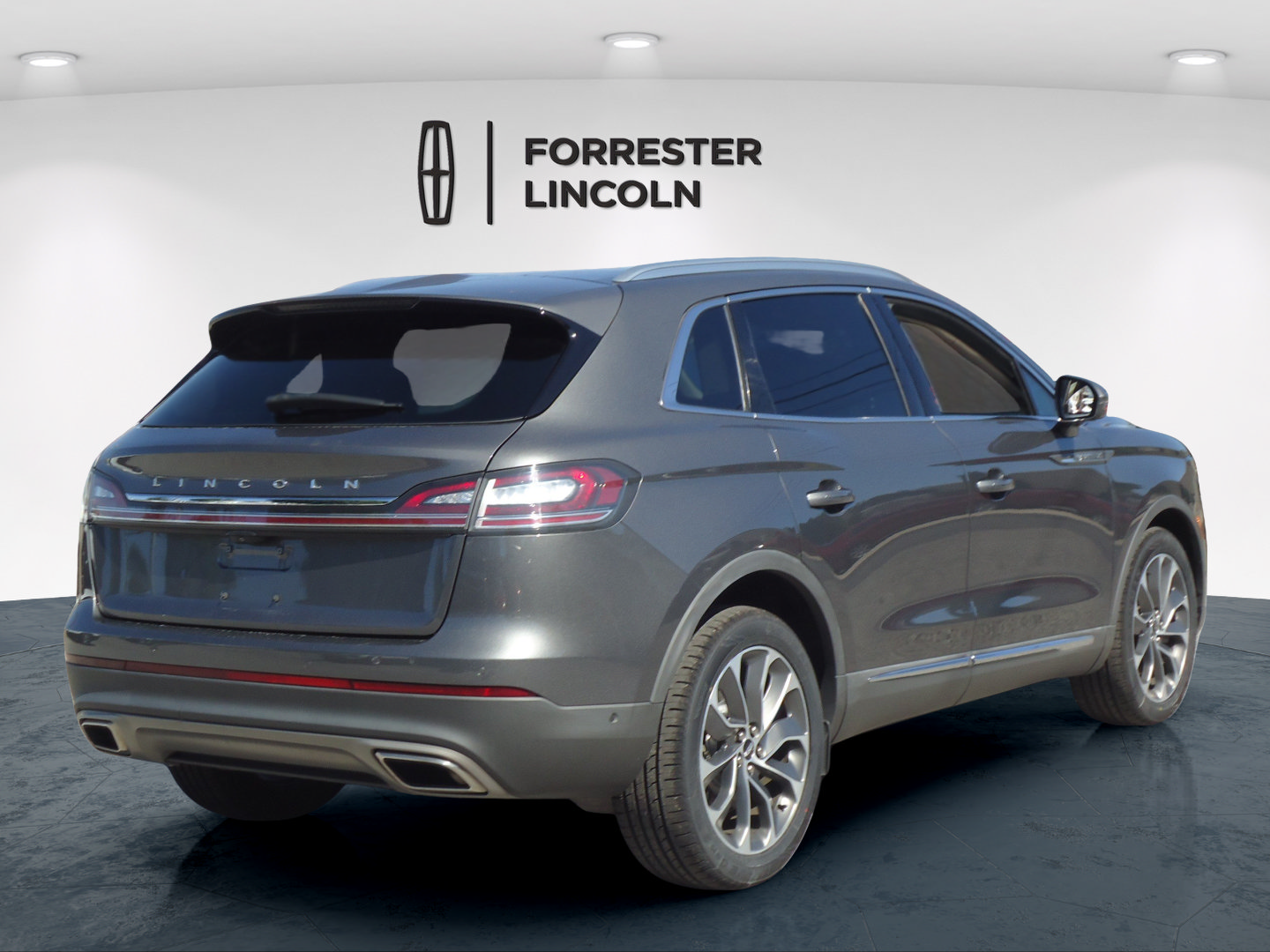 Certified 2023 Lincoln Nautilus Reserve w/ Equipment Group 201A AWD/4WD image 3