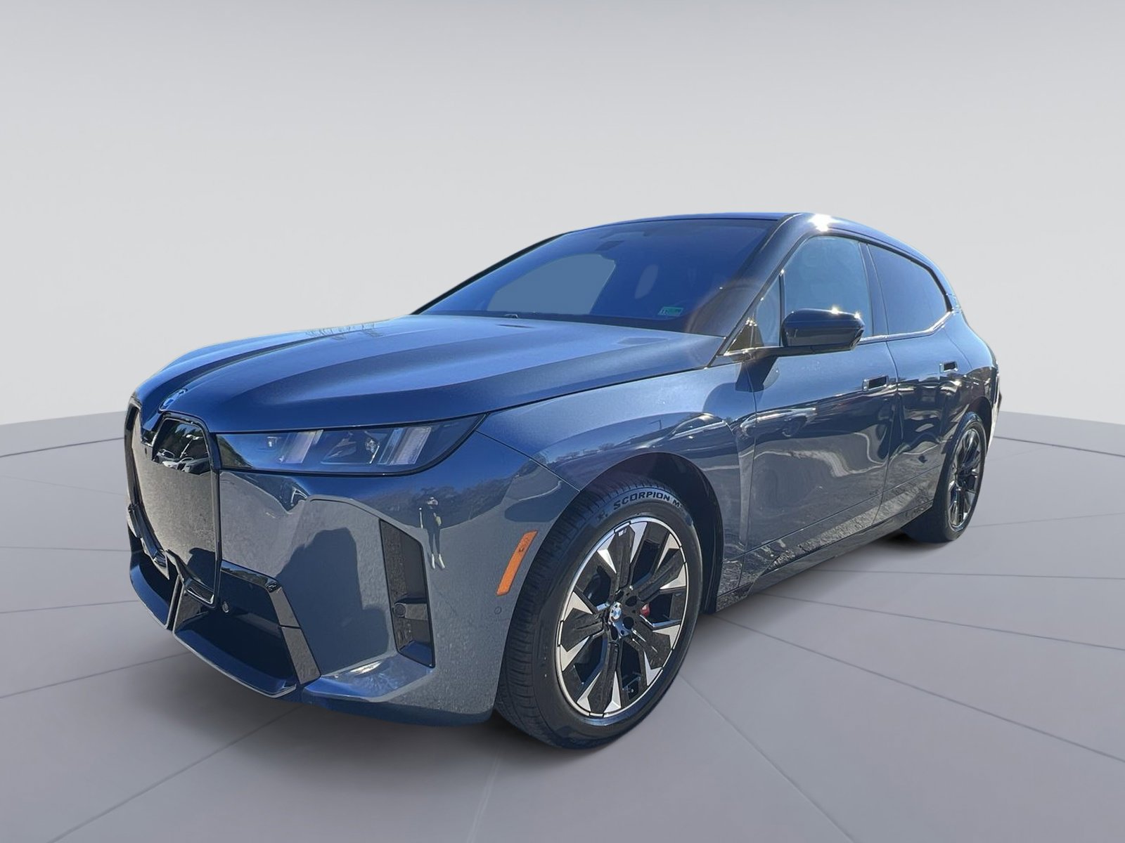 New 2026 BMW iX xDrive45 w/ M Sport Package image 1