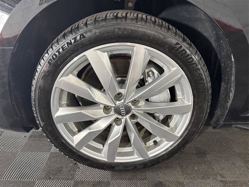 Used 2018 Audi A4 2.0T Premium w/ Convenience Package AWD/4WD image 32