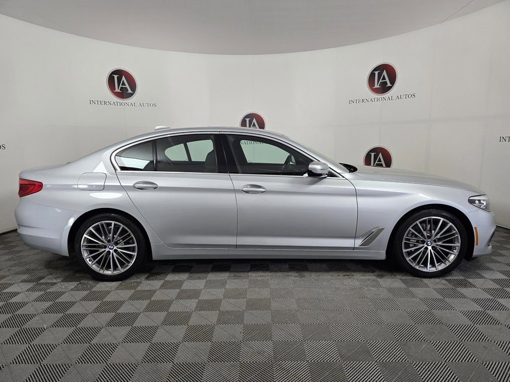 Used 2019 BMW 530i xDrive w/ Convenience Package image 3