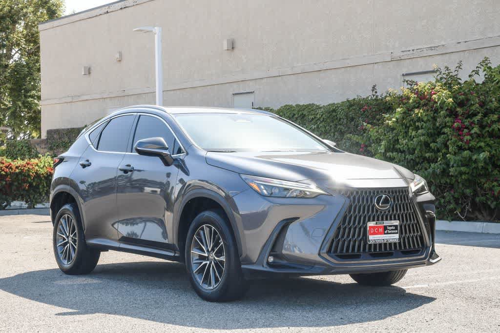 Used 2023 Lexus NX 250 FWD image 3