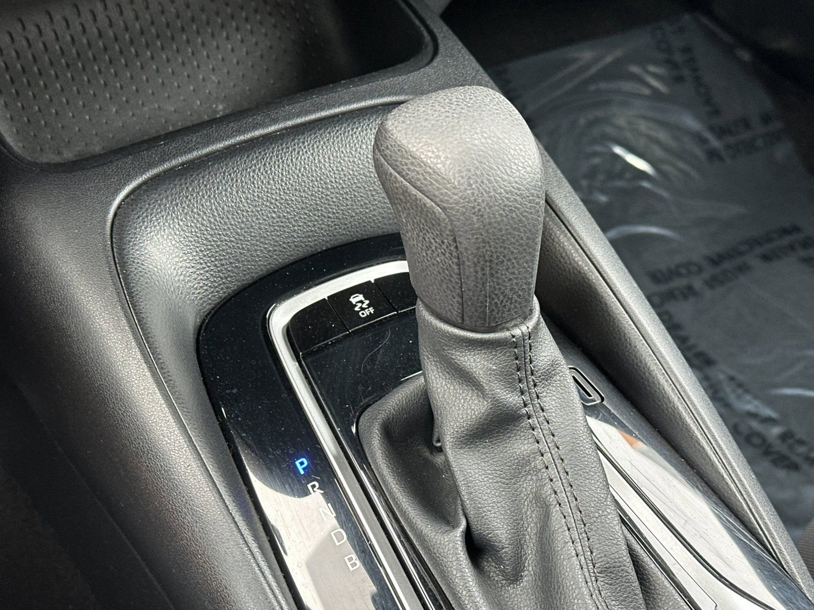 Used 2023 Toyota Corolla LE image 20