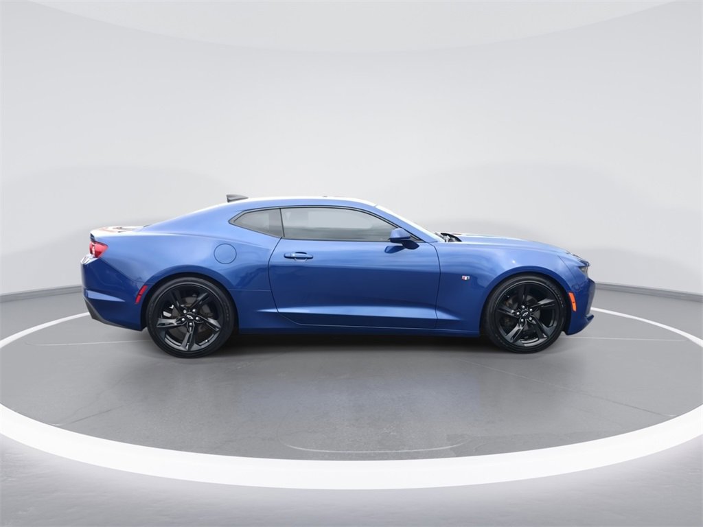 Used 2021 Chevrolet Camaro LT image 9