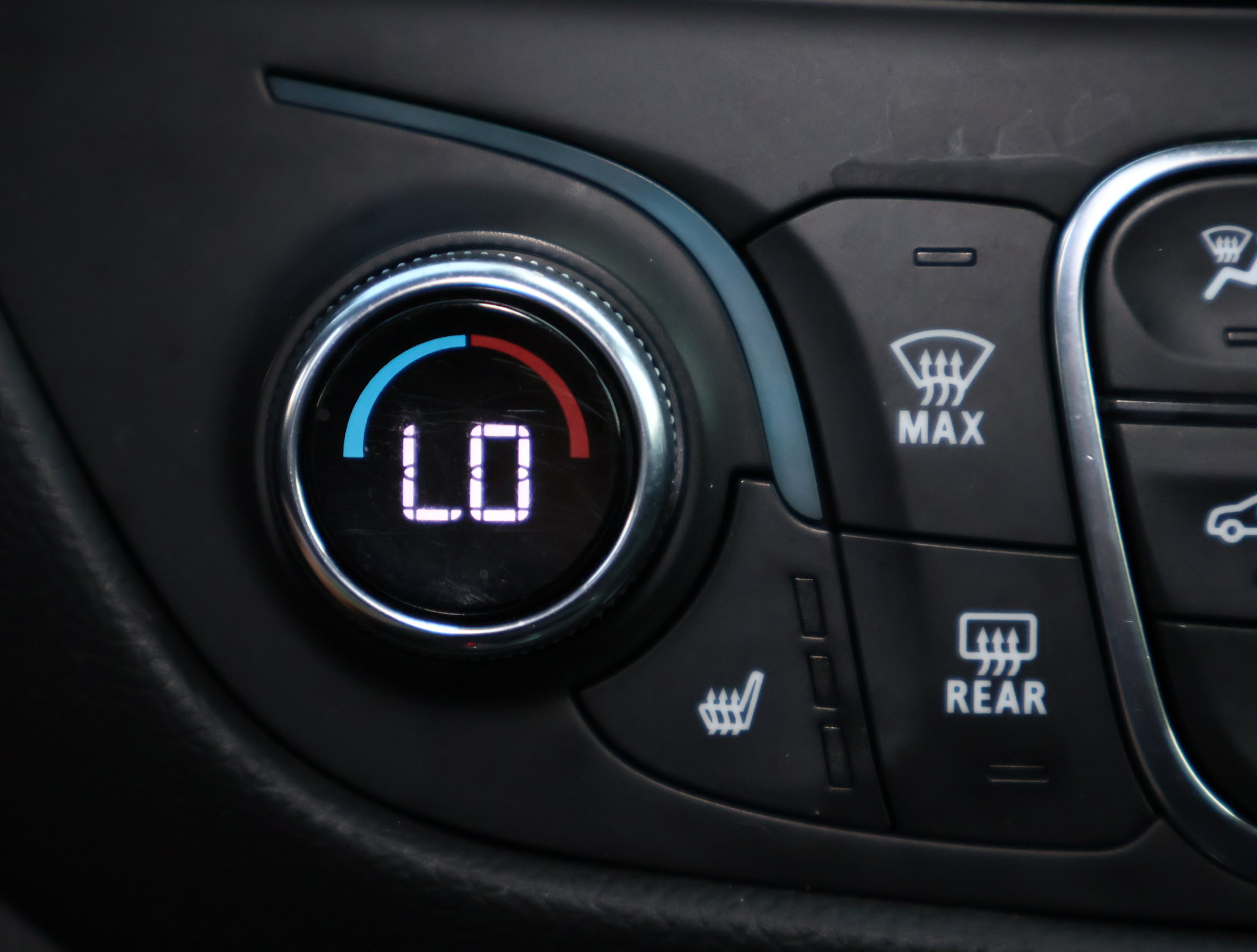 Used 2022 Chevrolet Equinox LT FWD image 5