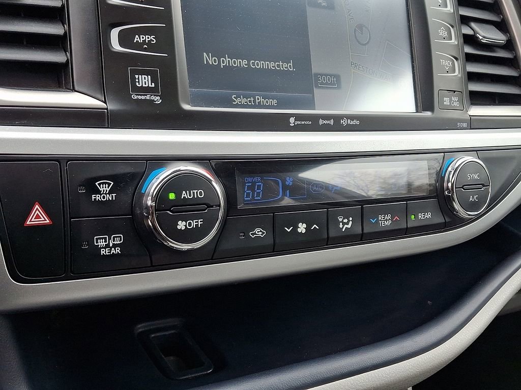 Used 2017 Toyota Highlander Limited image 18