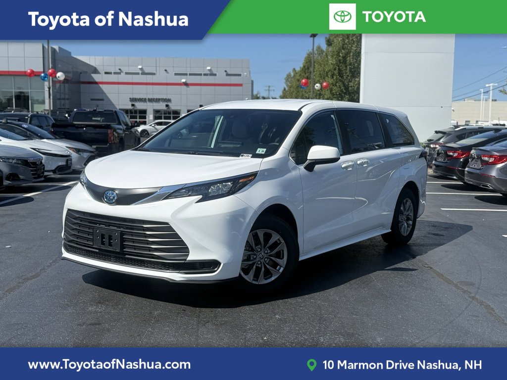 Used 2025 Toyota Sienna LE