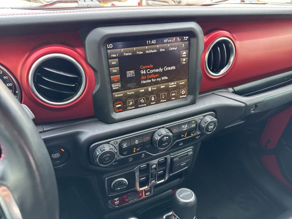 Used 2022 Jeep Gladiator Rubicon w/ Cold Weather Group image 18