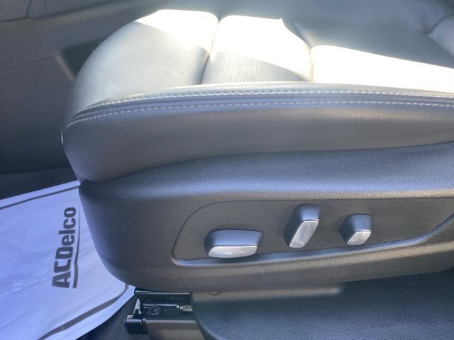 Used 2023 Cadillac XT6 Premium Luxury w/ Technology Package image 17