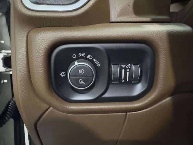 Used 2020 RAM 2500 Laramie AWD/4WD image 38