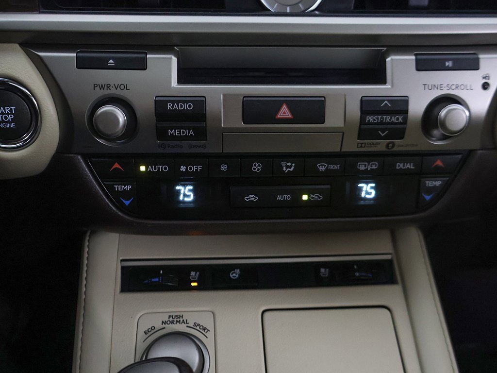 Used 2018 Lexus ES 350 w/ Ultra Luxury Package image 53