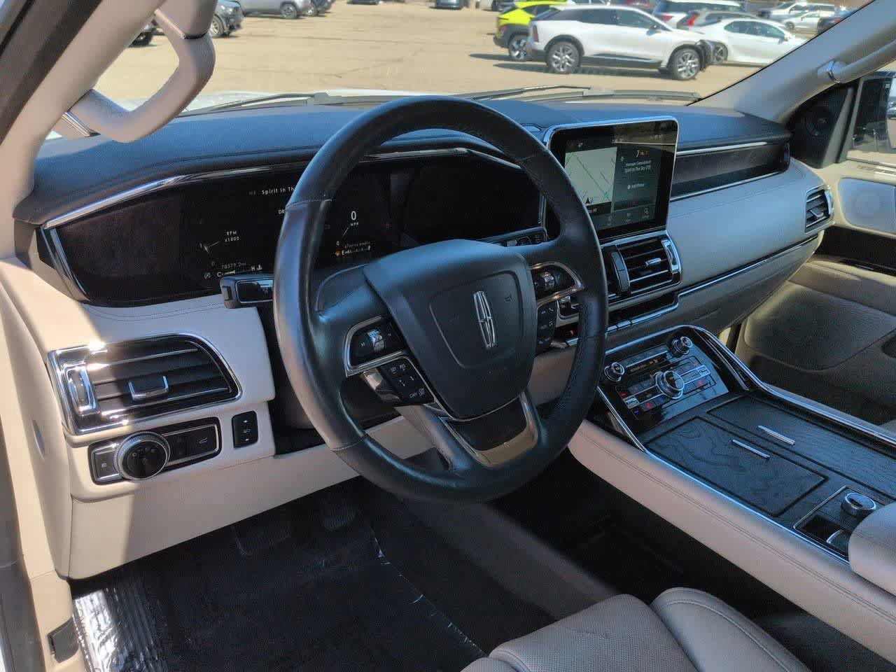 Used 2021 Lincoln Navigator Reserve w/ Luxury Package AWD/4WD video 2