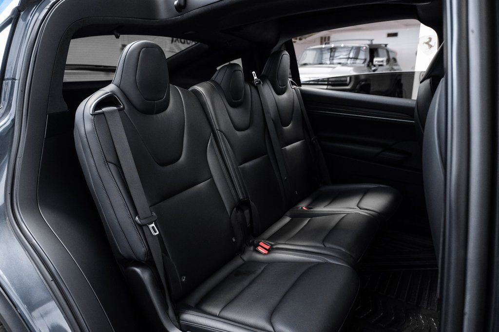 Used 2022 Tesla Model X image 37