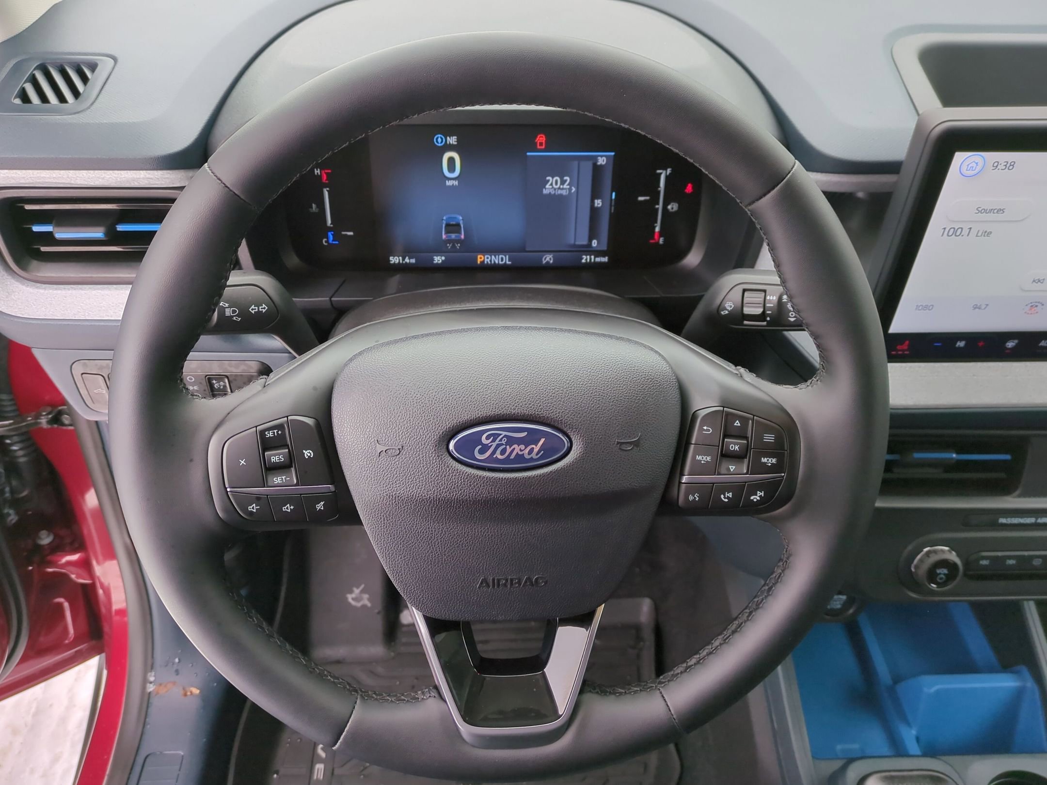 Used 2025 Ford Maverick XLT w/ XLT Luxury Package image 9