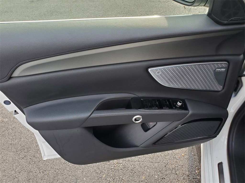 Used 2024 Maserati Grecale GT image 17