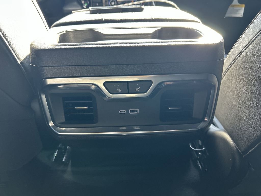 Used 2025 Chevrolet Silverado 2500 High Country w/ High Country Premium Package AWD/4WD image 36