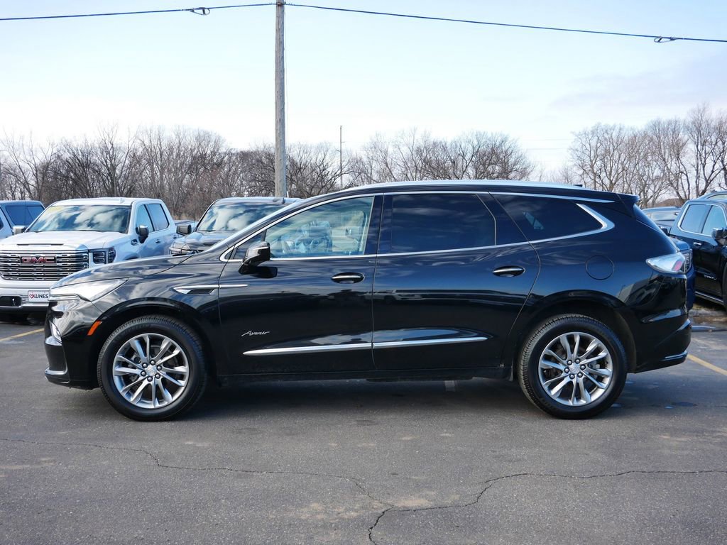 Used 2022 Buick Enclave Avenir w/ Avenir Technology Package AWD/4WD image 6