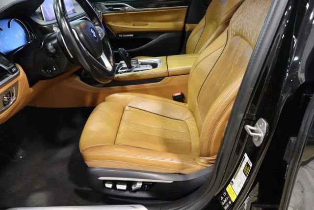 Used 2016 BMW 750i xDrive AWD/4WD image 22