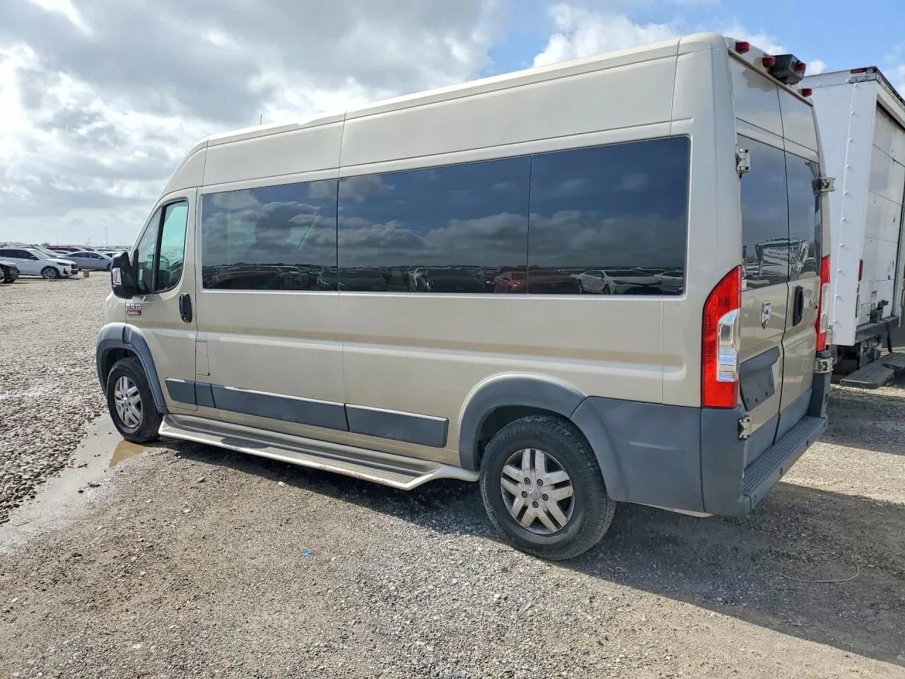 Used 2015 RAM ProMaster 2500 w/ Interior Convenience Group image 4