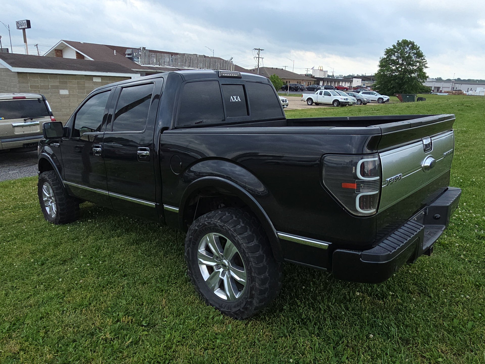 Used 2012 Ford F150 Platinum AWD/4WD image 4