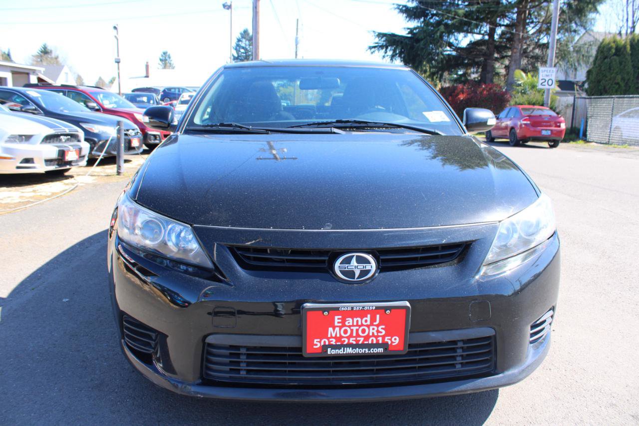 Used 2013 Scion tC image 2