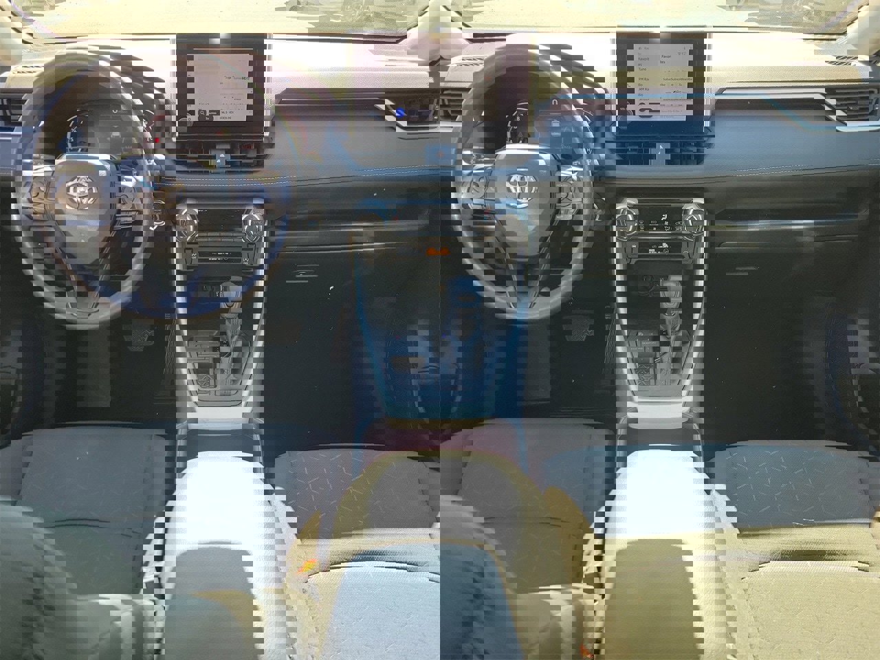 Used 2024 Toyota RAV4 XLE image 12