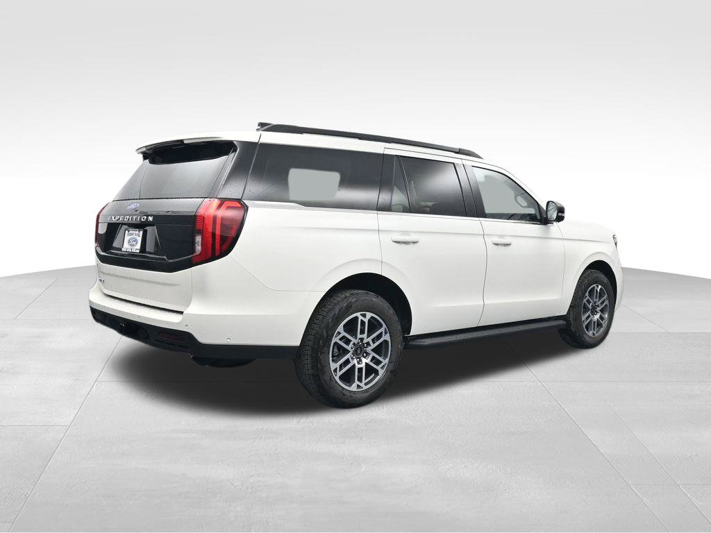New 2025 Ford Expedition Active image 8