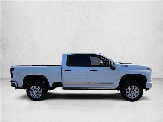Used 2024 Chevrolet Silverado 2500 High Country w/ High Country Premium Package AWD/4WD video 4