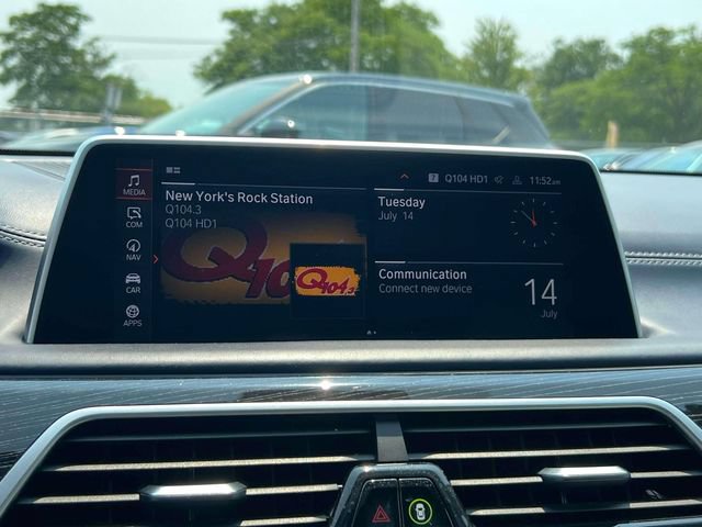Used 2022 BMW 750i xDrive w/ Luxury Rear Seating Package AWD/4WD image 32