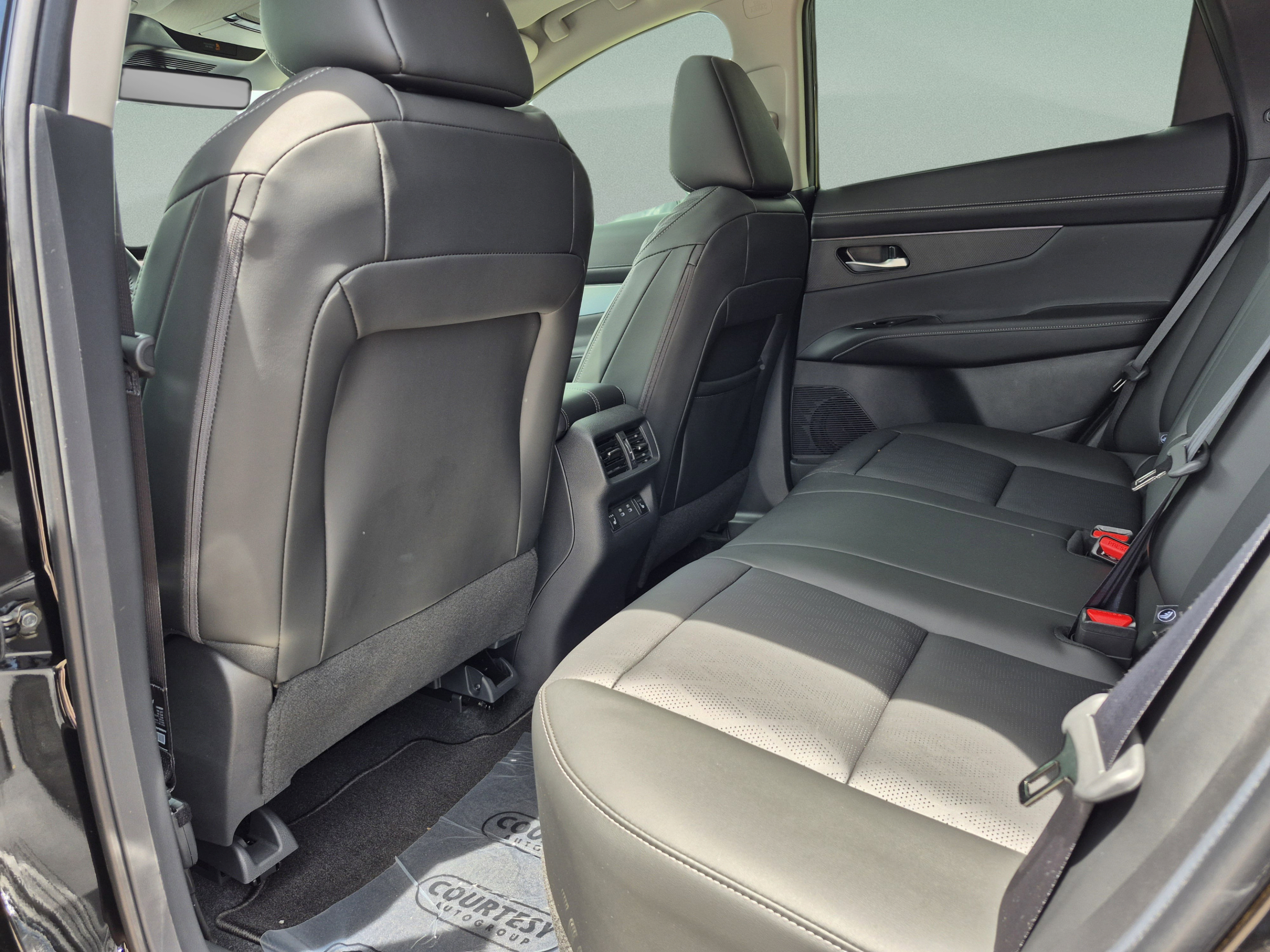 New 2026 Nissan Murano Platinum w/ Cargo Package AWD/4WD image 17