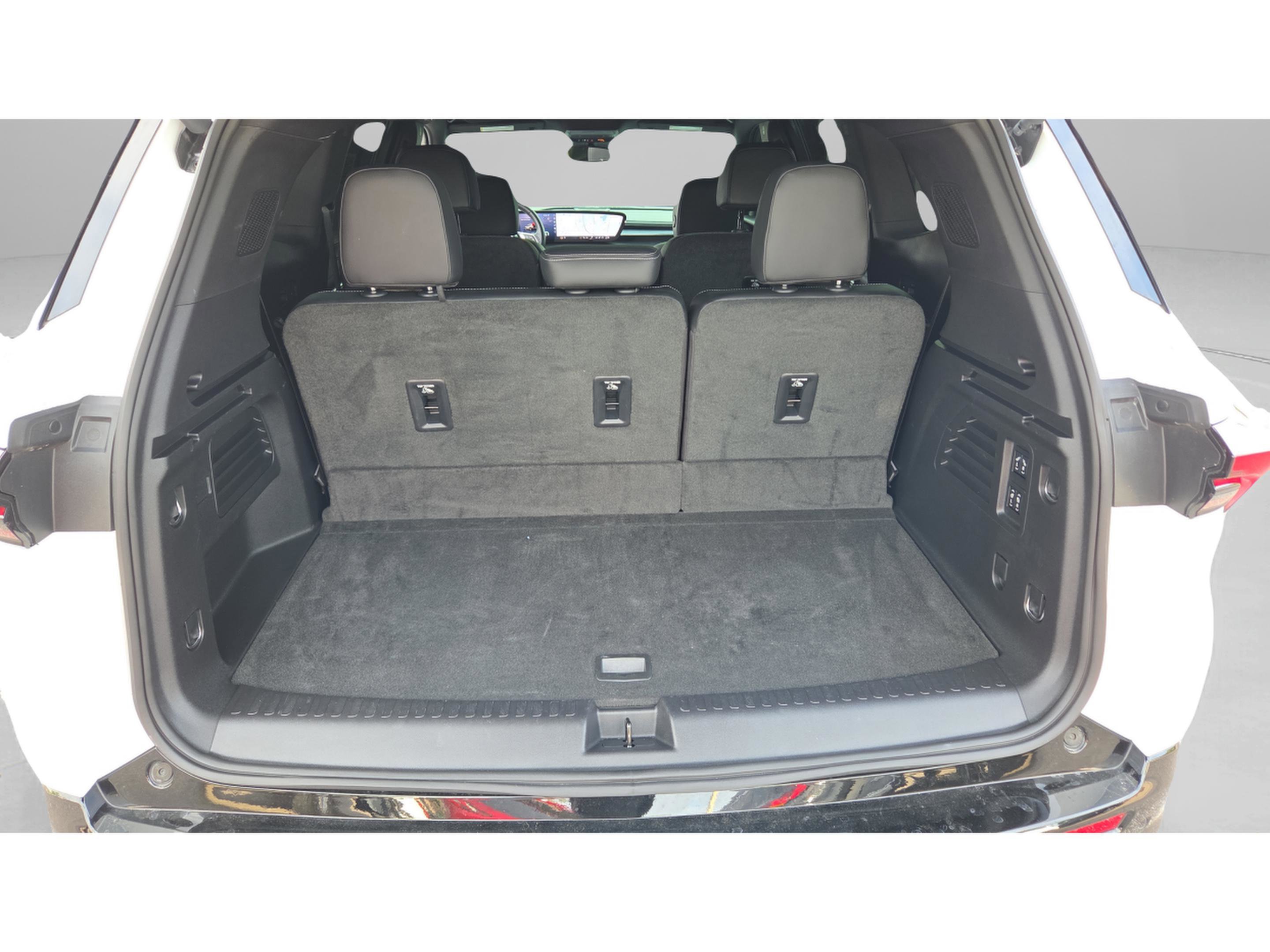 Used 2025 Buick Enclave Sport Touring w/ Power Package image 18