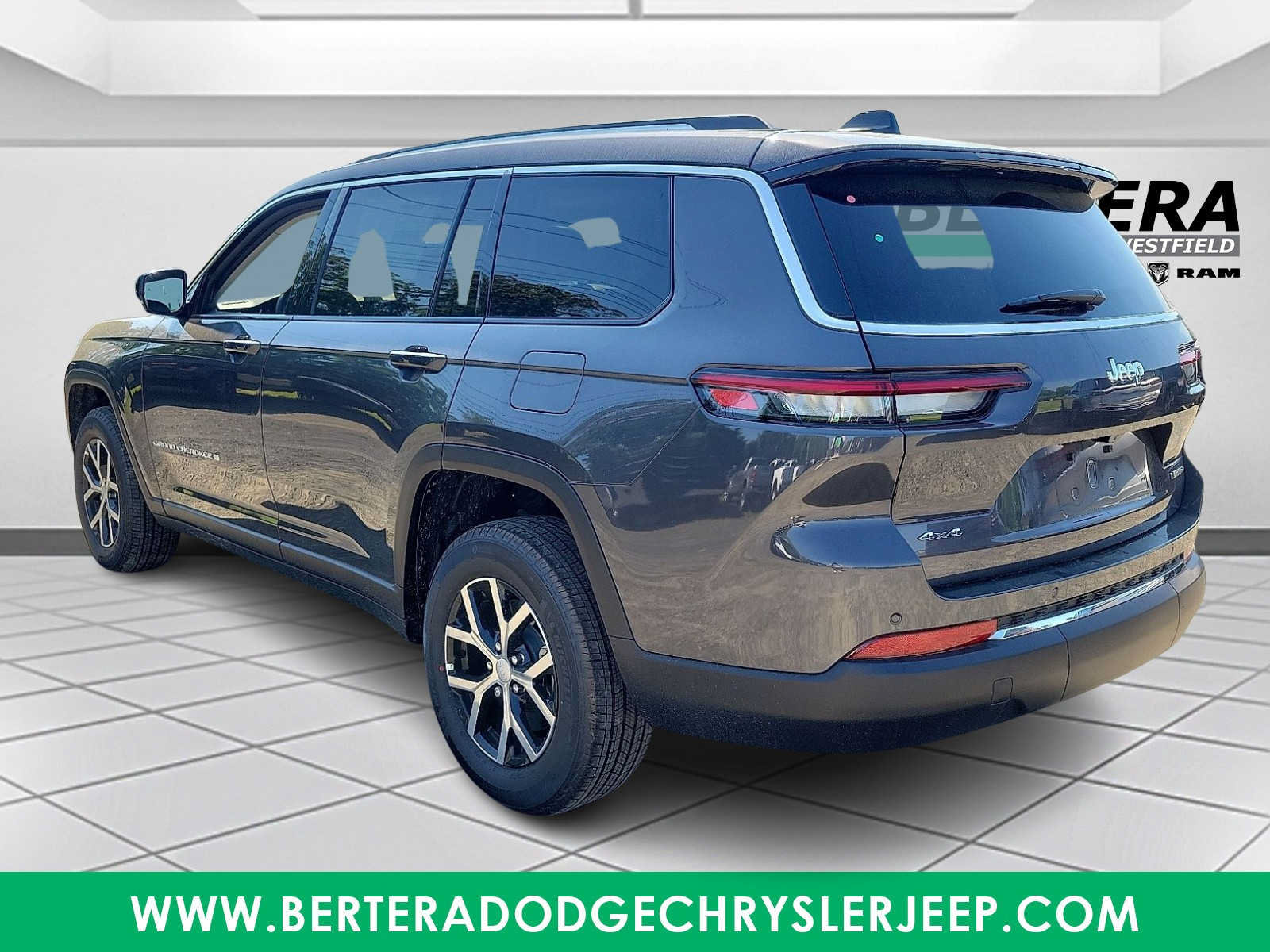New 2024 Jeep Grand Cherokee L Limited AWD/4WD image 3