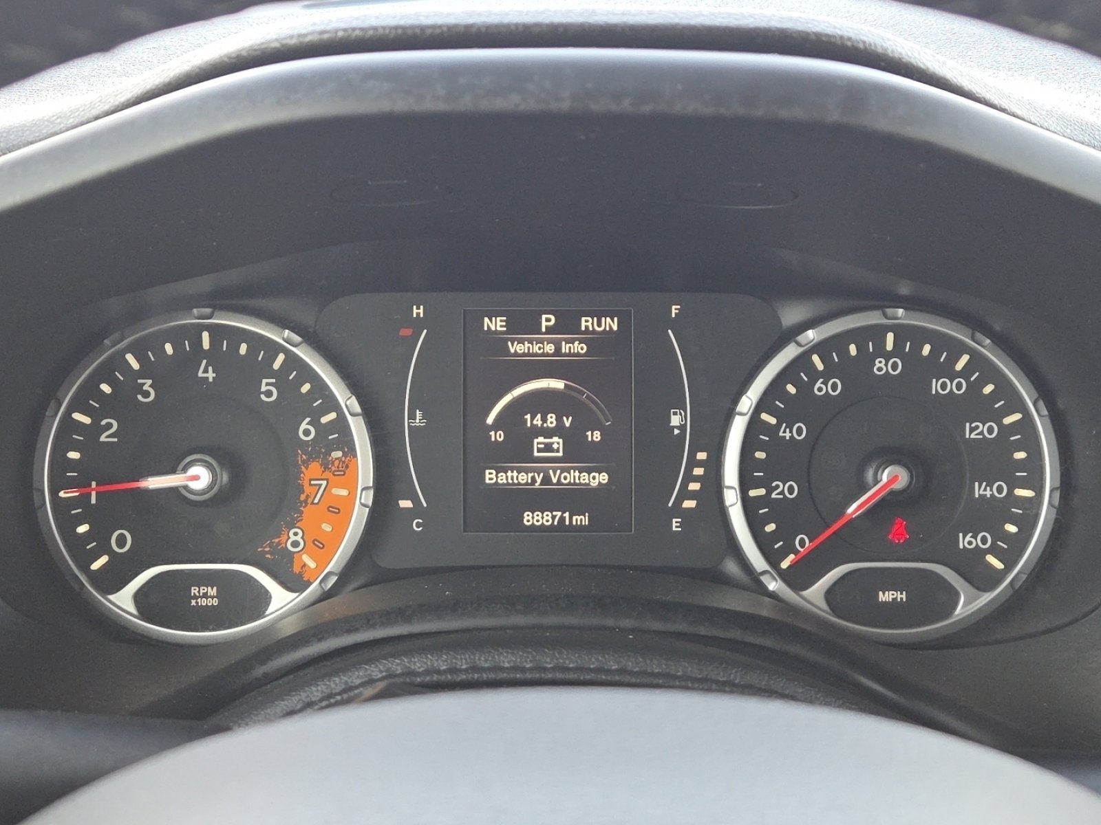 Used 2016 Jeep Renegade Latitude image 27