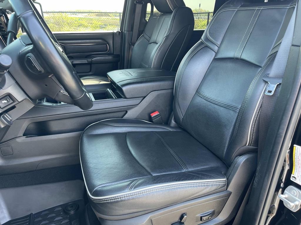 Used 2023 RAM 3500 Limited image 26