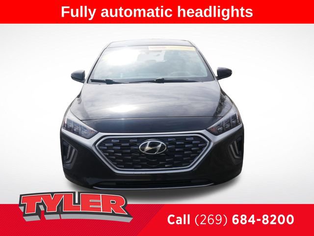 Used 2022 Hyundai Ioniq SEL FWD image 2