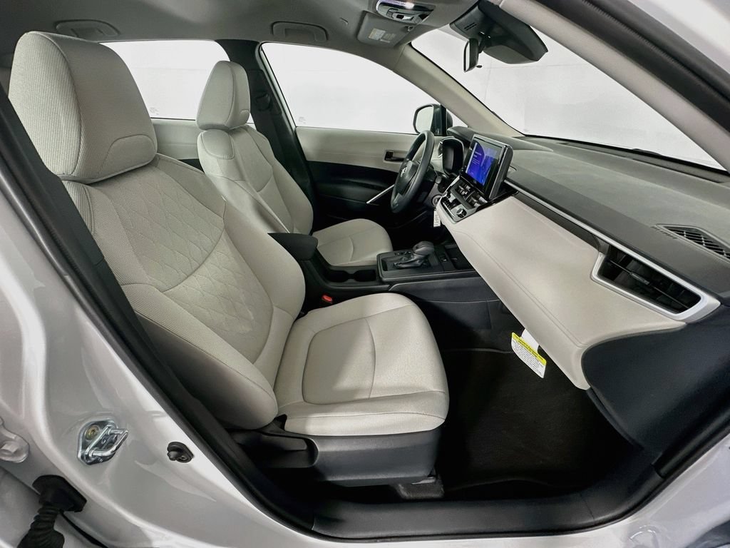 Certified 2026 Toyota Corolla Cross L FWD image 28
