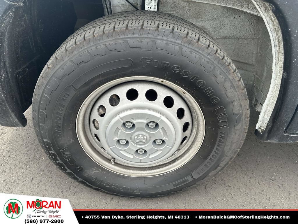 Used 2025 RAM ProMaster 2500 w/ Convenience Group FWD image 9
