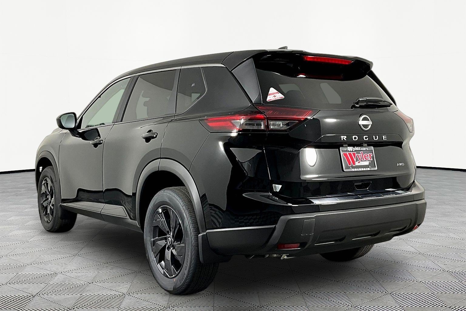 New 2026 Nissan Rogue SV AWD/4WD image 4