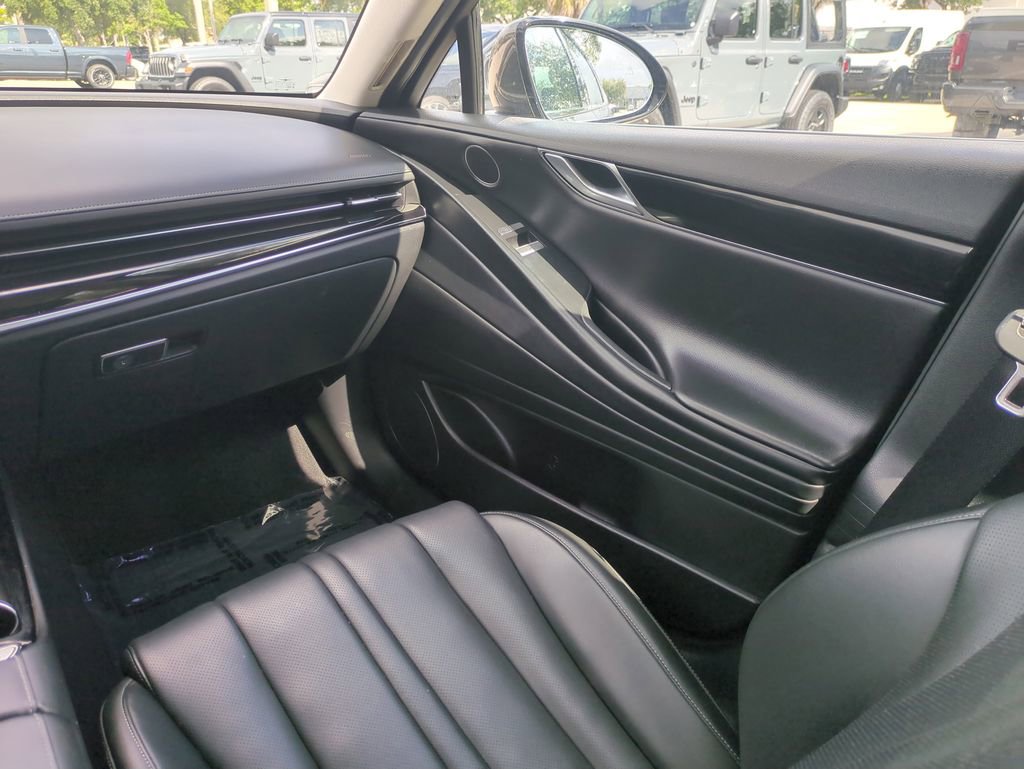 Used 2023 Genesis G80 2.5T AWD/4WD image 17