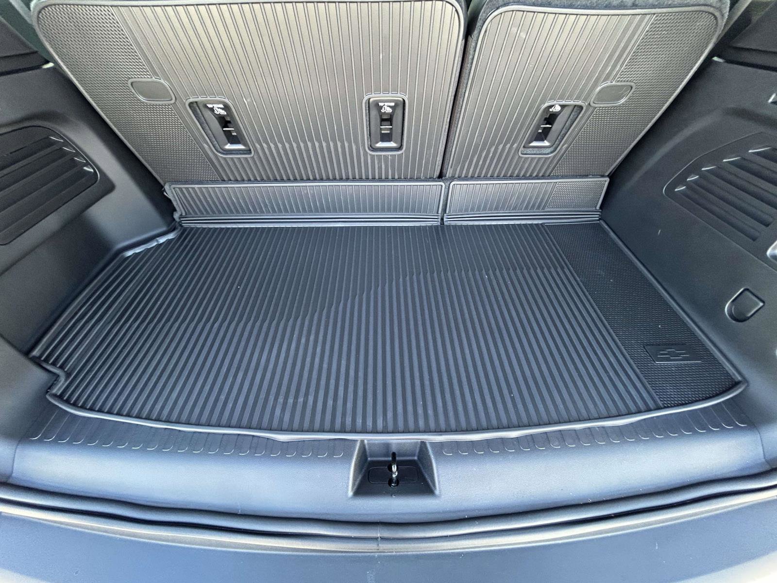 New 2026 Chevrolet Traverse Z71 w/ LPO, Floor Liner Package image 18