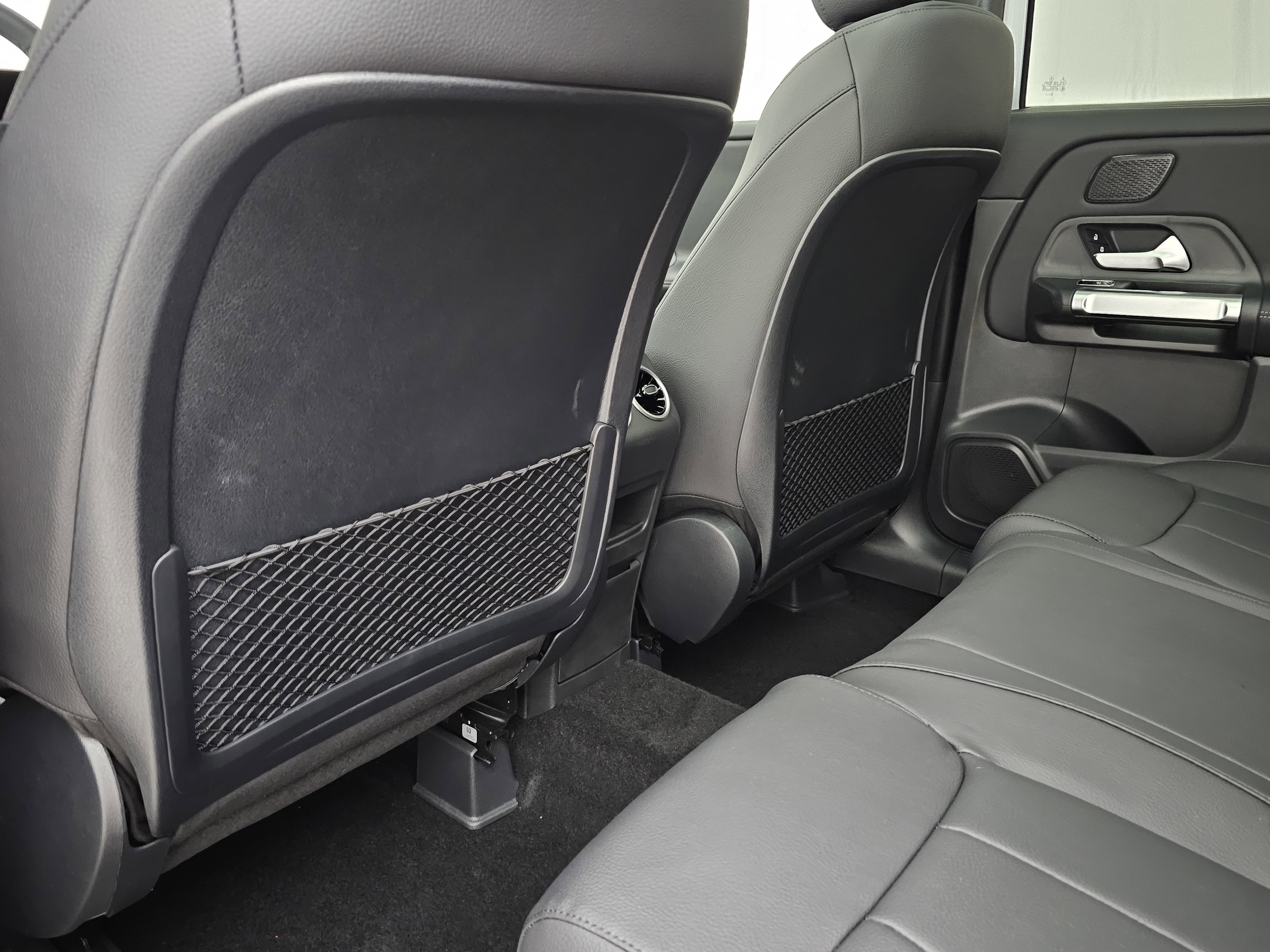 New 2026 Mercedes-Benz GLB 250 4MATIC image 23