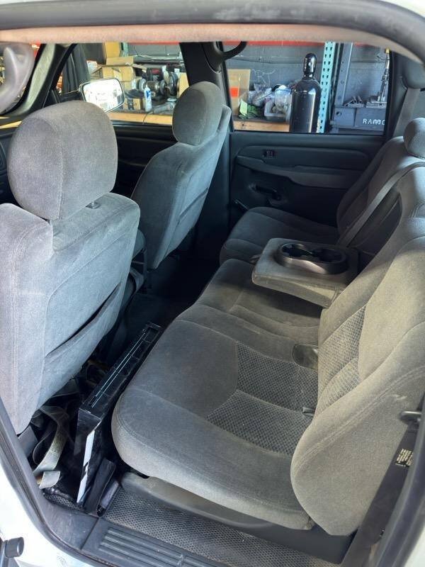 Used 2007 Chevrolet Silverado 3500 2WD Crew Cab w/ Heavy-Duty Power Package image 18