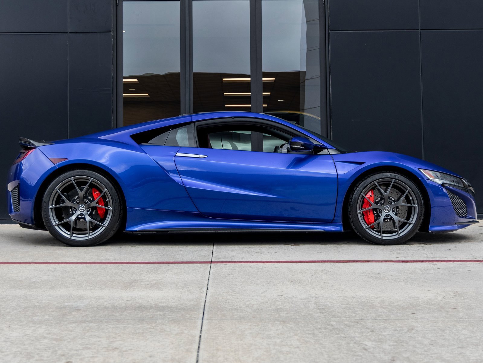 Used 2017 Acura NSX image 10