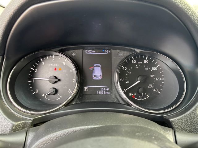 Used 2018 Nissan Rogue Sport SV w/ SV Technology Package image 22